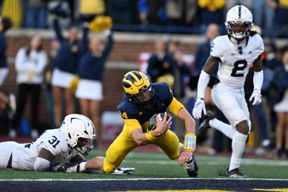 article image - Penn St Michigan Football